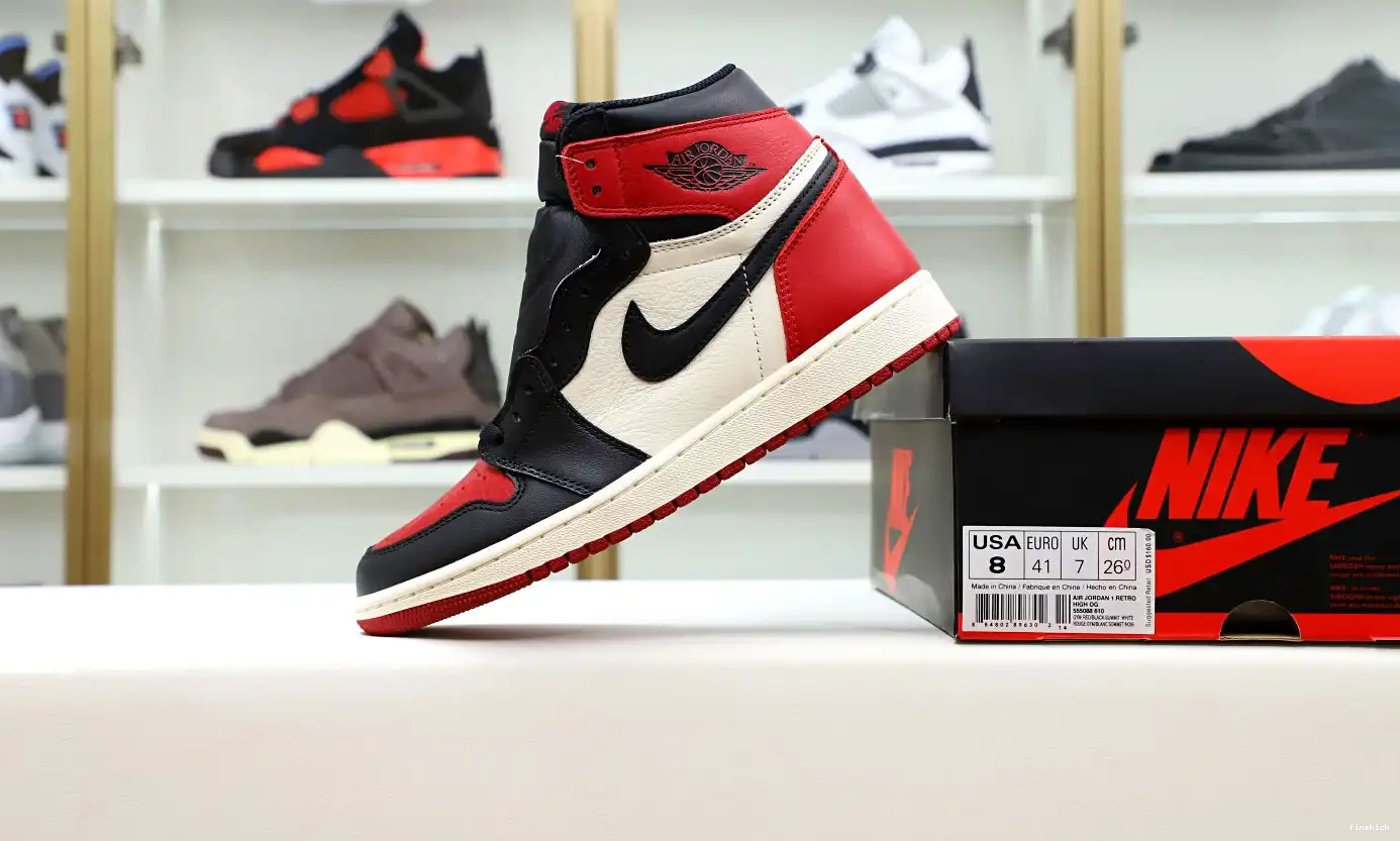 'BRED JORDAN RETRO AIR HIGH 1 OG TOE' 0404